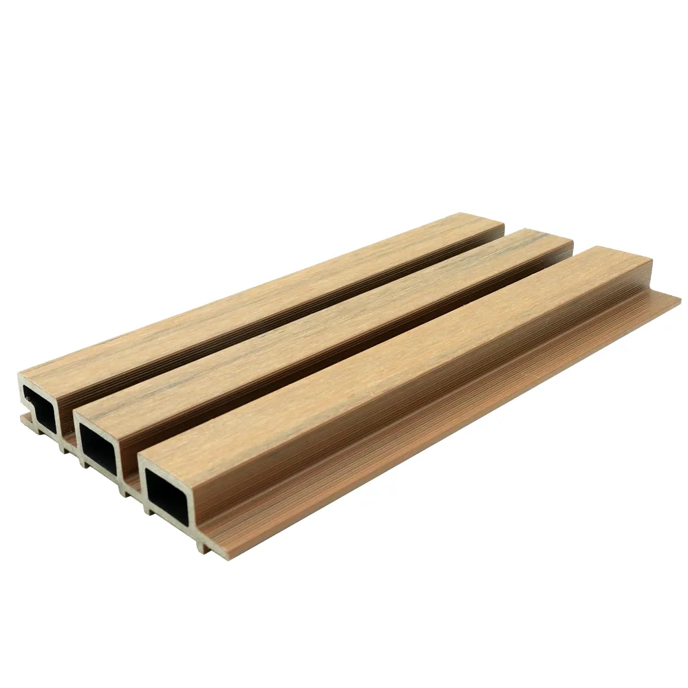 Perfil de fachada Legro Natural FS 15 en color Maple
